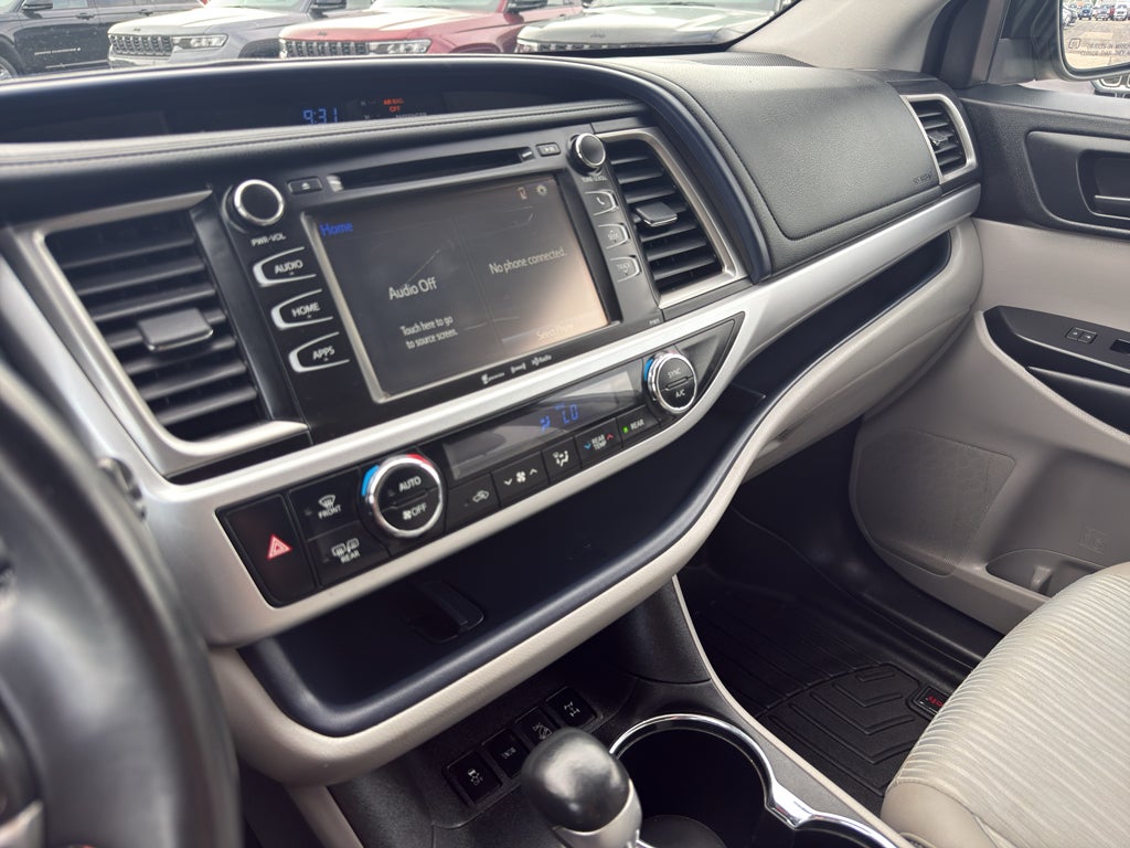 2019 Toyota Highlander LE Plus V6 AWD (SE)