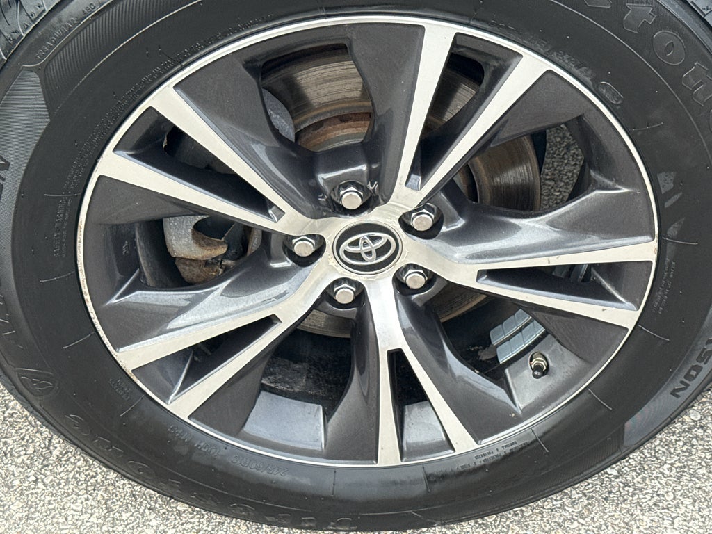 2019 Toyota Highlander LE Plus V6 AWD (SE)