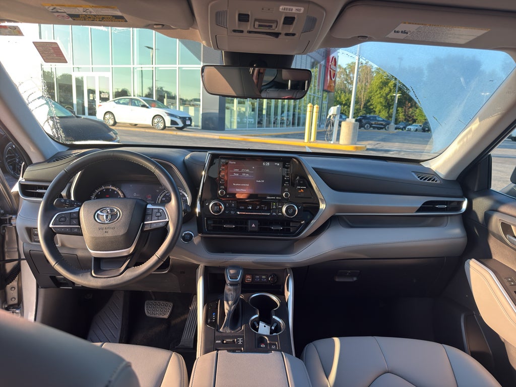 2022 Toyota Highlander XLE AWD (Natl)