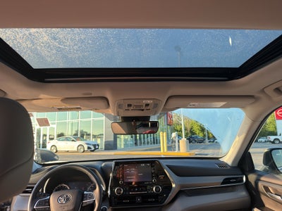 2022 Toyota Highlander XLE AWD (Natl)