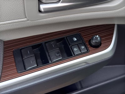 2021 Toyota Sienna XLE FWD 8-Passenger (Natl)