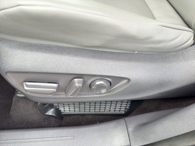 2021 Toyota Sienna XLE FWD 8-Passenger (Natl)