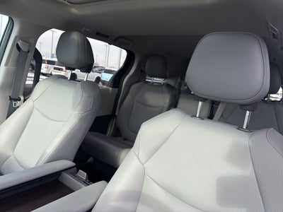 2021 Toyota Sienna XLE FWD 8-Passenger (Natl)