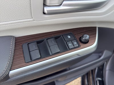 2022 Toyota Sienna XLE FWD 8-Passenger (Natl)