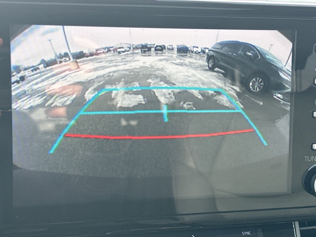 2022 Toyota Sienna XLE FWD 8-Passenger (Natl)