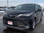 2022 Toyota Sienna XLE FWD 8-Passenger (Natl)