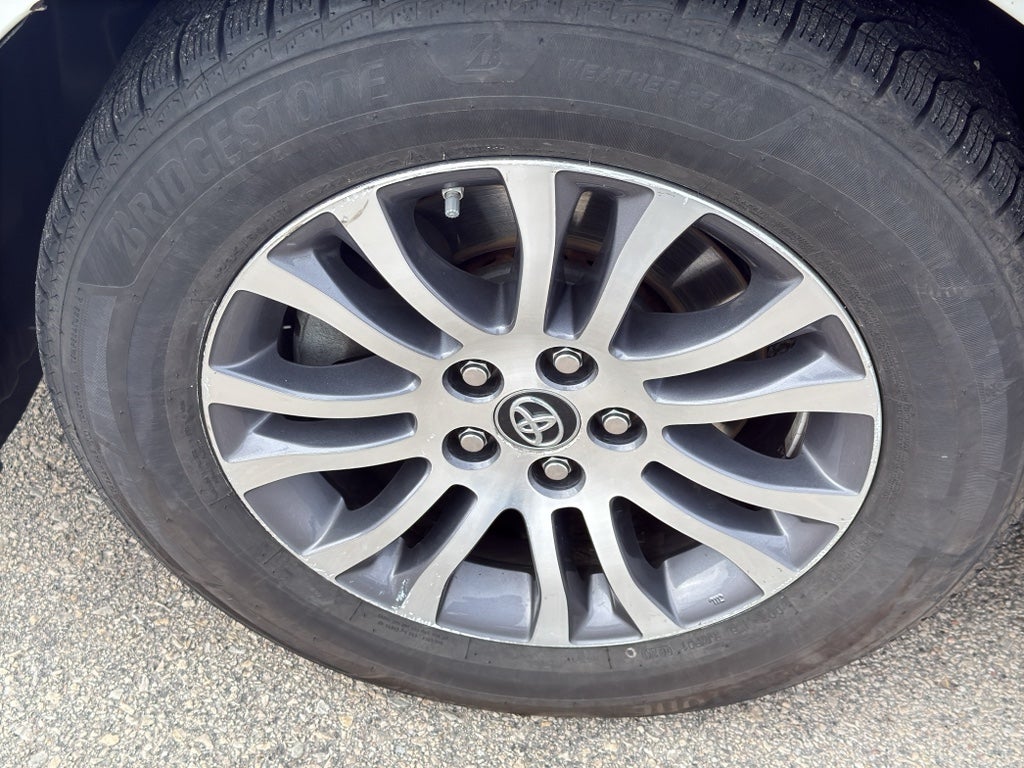 2018 Toyota Sienna XLE FWD 8-Passenger (Natl)