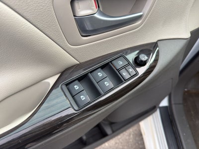 2018 Toyota Sienna XLE FWD 8-Passenger (Natl)