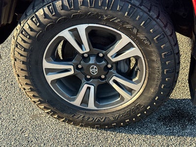 2017 Toyota Tacoma TRD Sport Double Cab 6' Bed V6 4x4 AT (Natl)