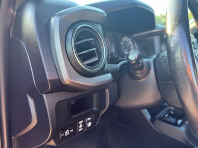 2017 Toyota Tacoma TRD Sport Double Cab 6' Bed V6 4x4 AT (Natl)