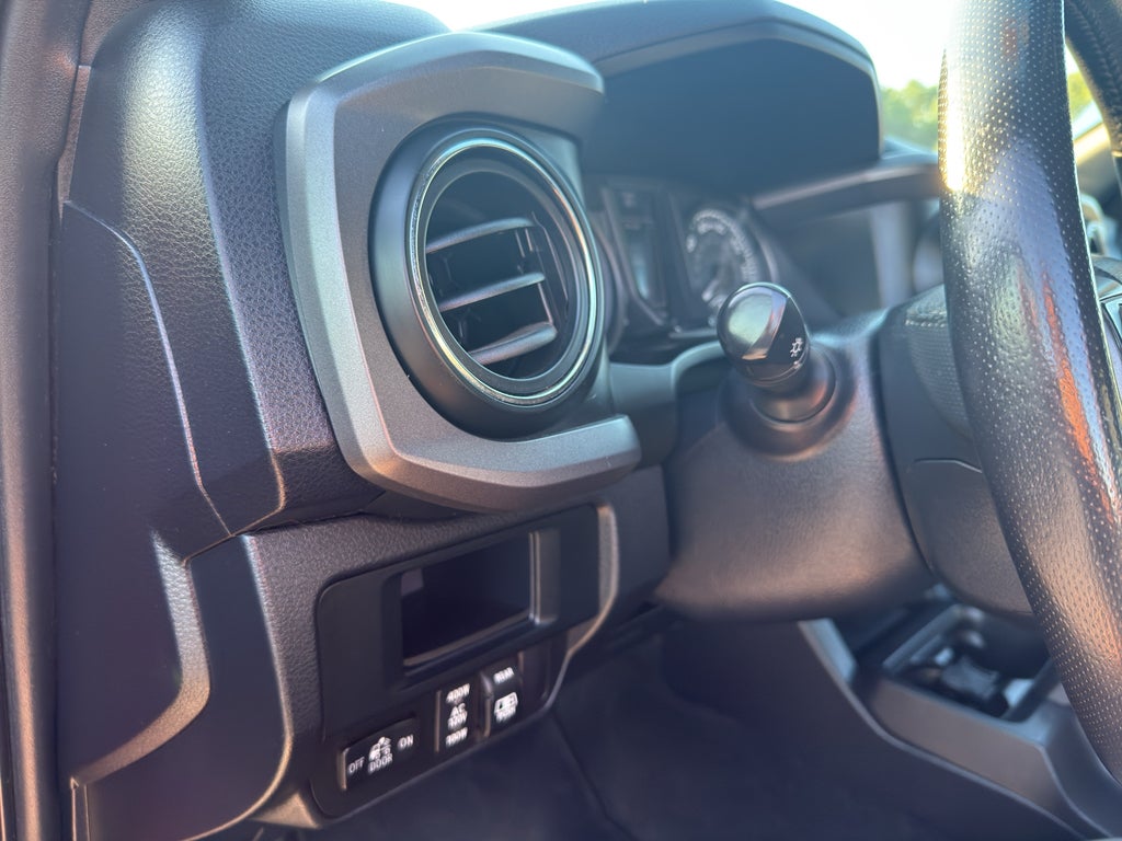 2017 Toyota Tacoma TRD Sport Double Cab 6' Bed V6 4x4 AT (Natl)