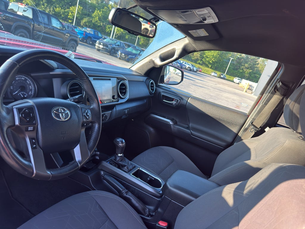 2017 Toyota Tacoma TRD Sport Double Cab 6' Bed V6 4x4 AT (Natl)