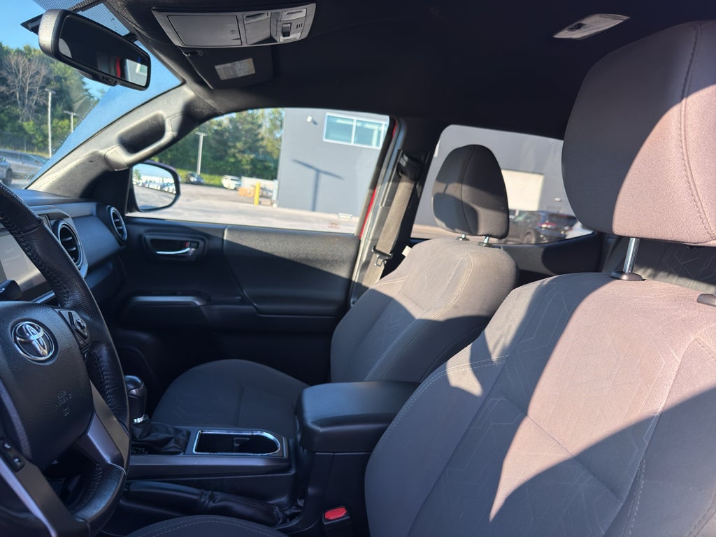 2017 Toyota Tacoma TRD Sport Double Cab 6' Bed V6 4x4 AT (Natl)
