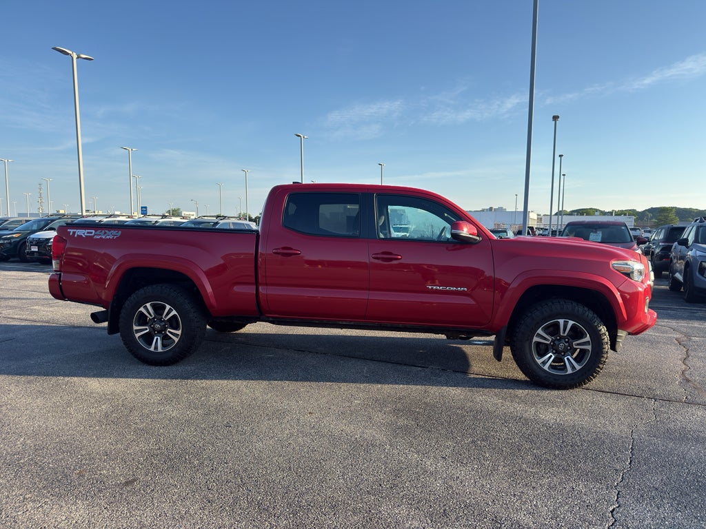 2017 Toyota Tacoma TRD Sport Double Cab 6' Bed V6 4x4 AT (Natl)