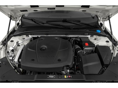 2022 Volvo S60 B5 FWD Momentum