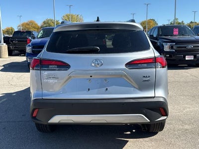 2025 Toyota Corolla Cross XLE 4WD (Natl)