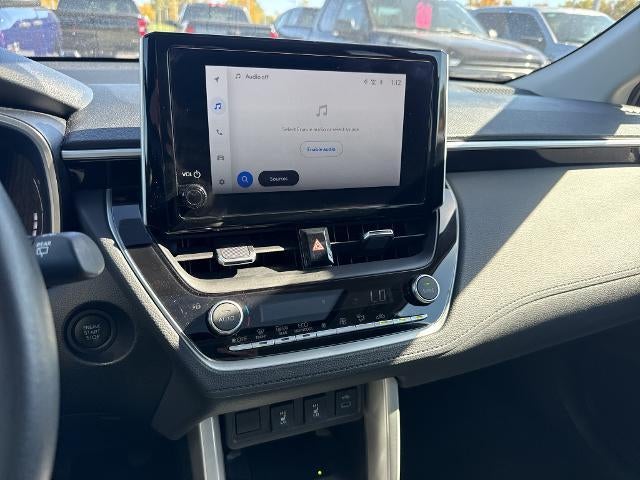 2025 Toyota Corolla Cross XLE 4WD (Natl)