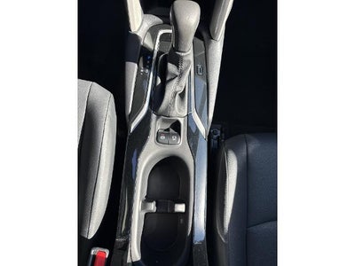 2025 Toyota Corolla Cross XLE 4WD (Natl)