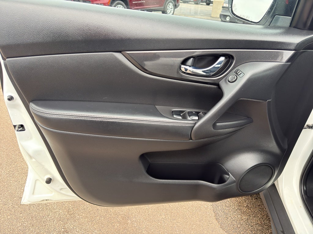 2017 Nissan Rogue AWD S