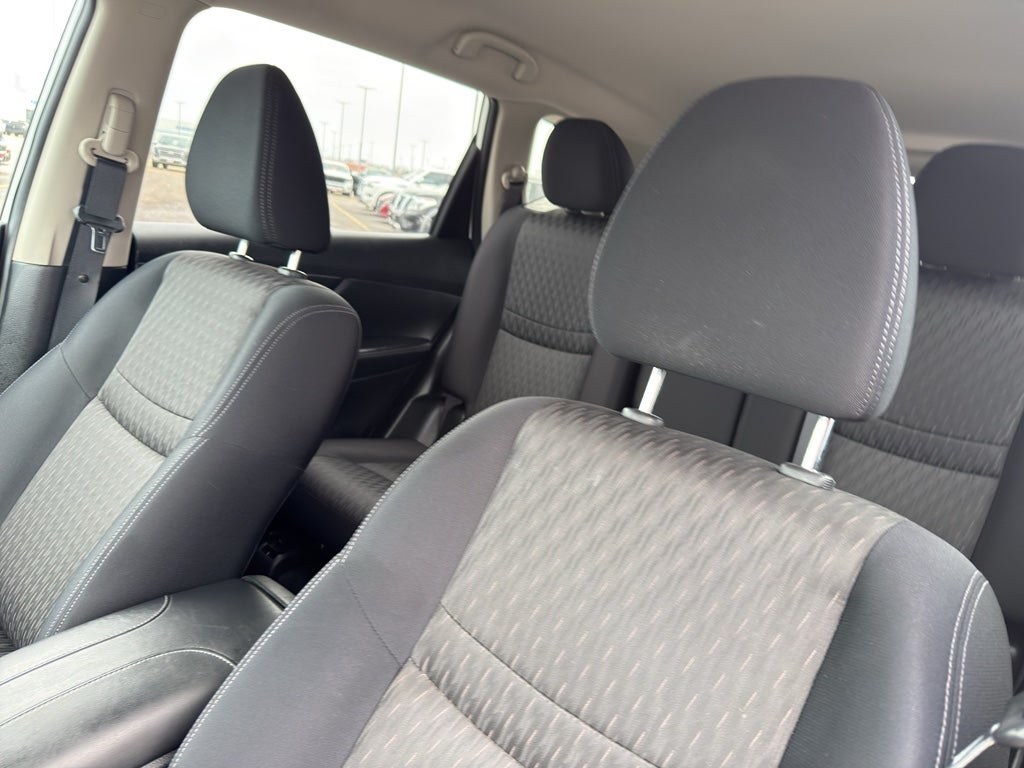 2017 Nissan Rogue AWD S