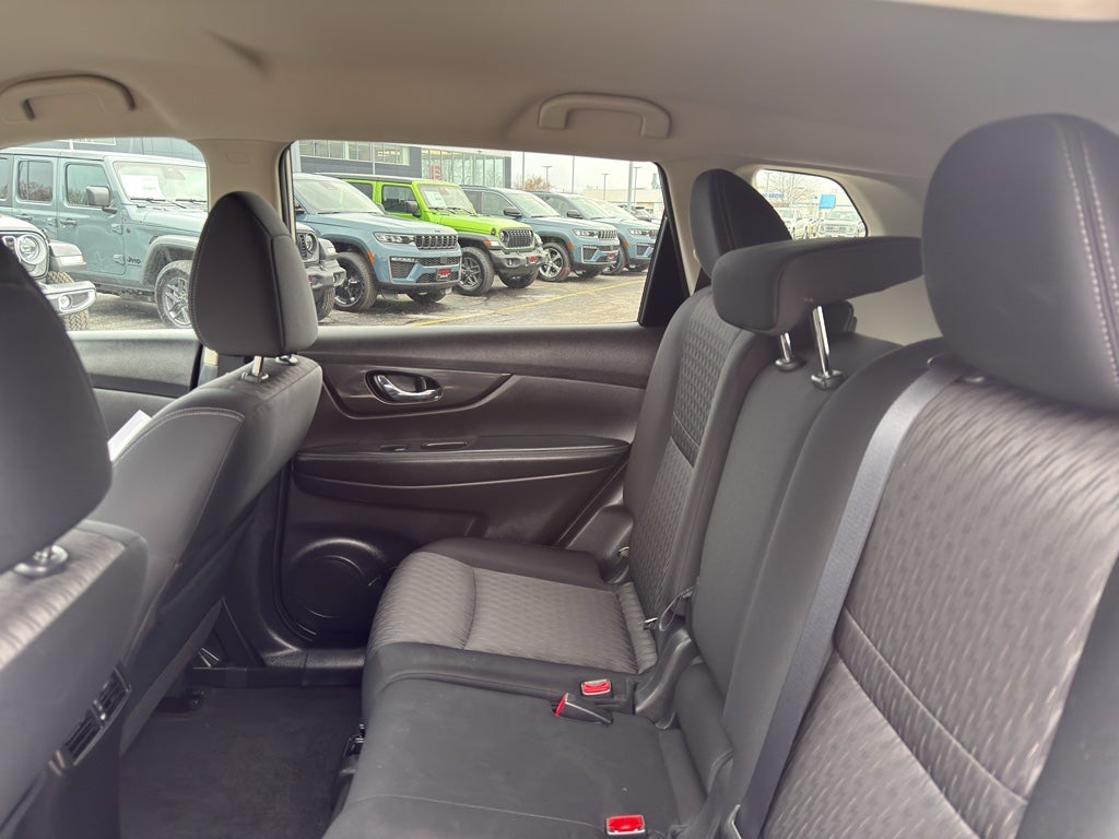 2017 Nissan Rogue AWD S