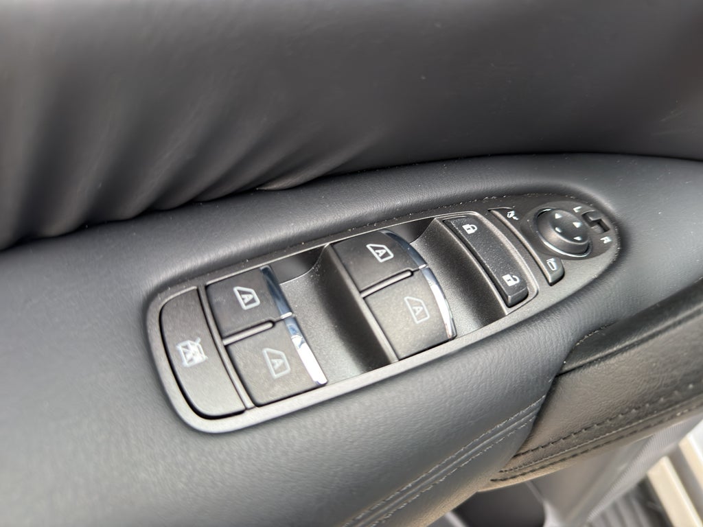 2024 Nissan Armada 4x4 SV