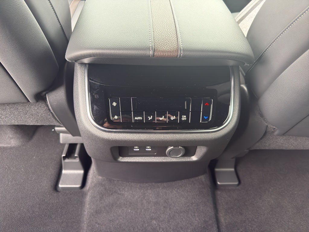 2026 Nissan Armada 4x4 SL