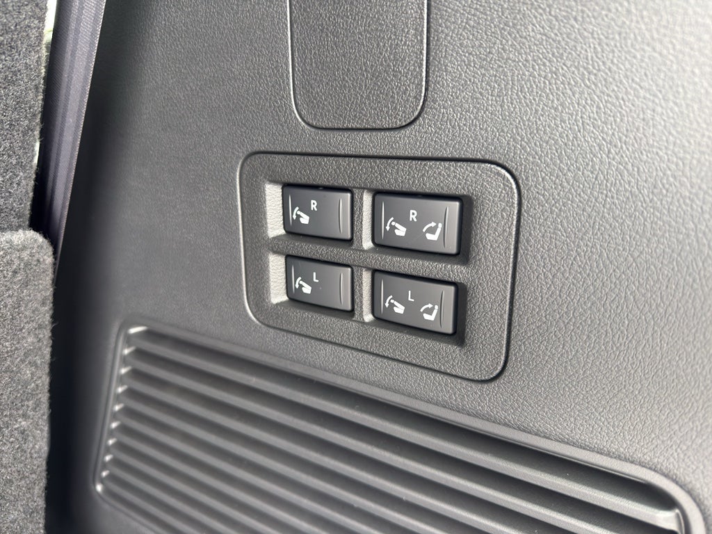 2026 Nissan Armada 4x4 SL