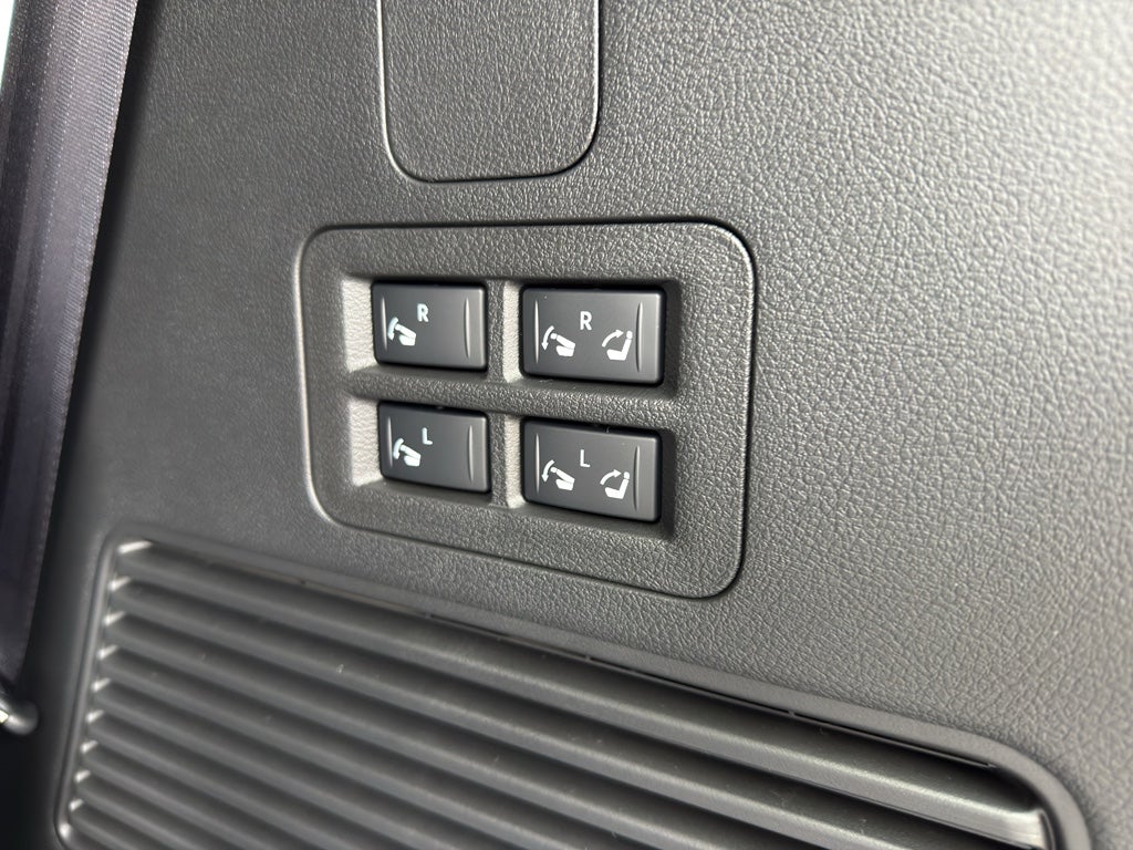 2026 Nissan Armada 4x4 SL