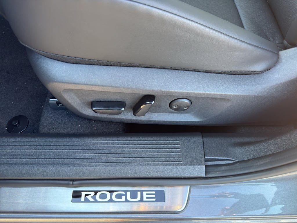 2026 Nissan Rogue 2026.5 AWD Dark Armor