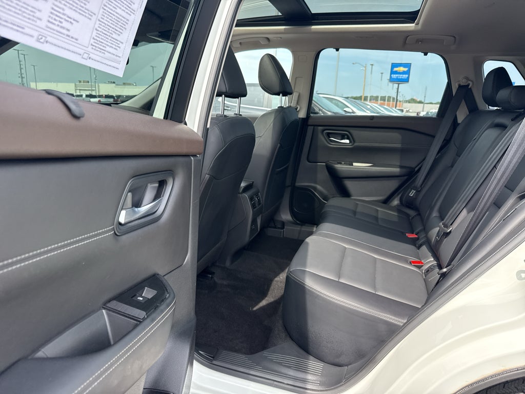 2023 Nissan Rogue AWD SV *Ltd Avail*