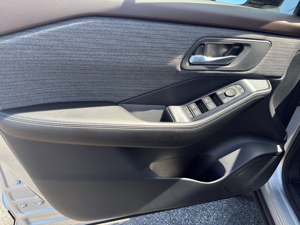 2023 Nissan Rogue AWD SV
