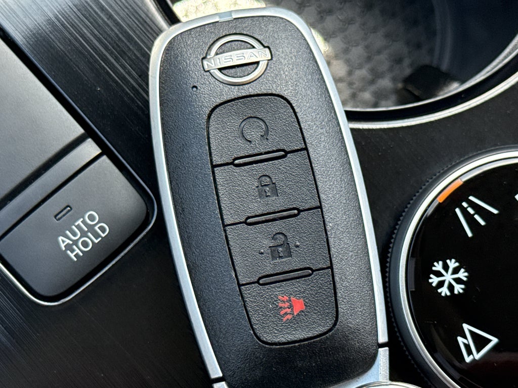 2023 Nissan Rogue AWD SV