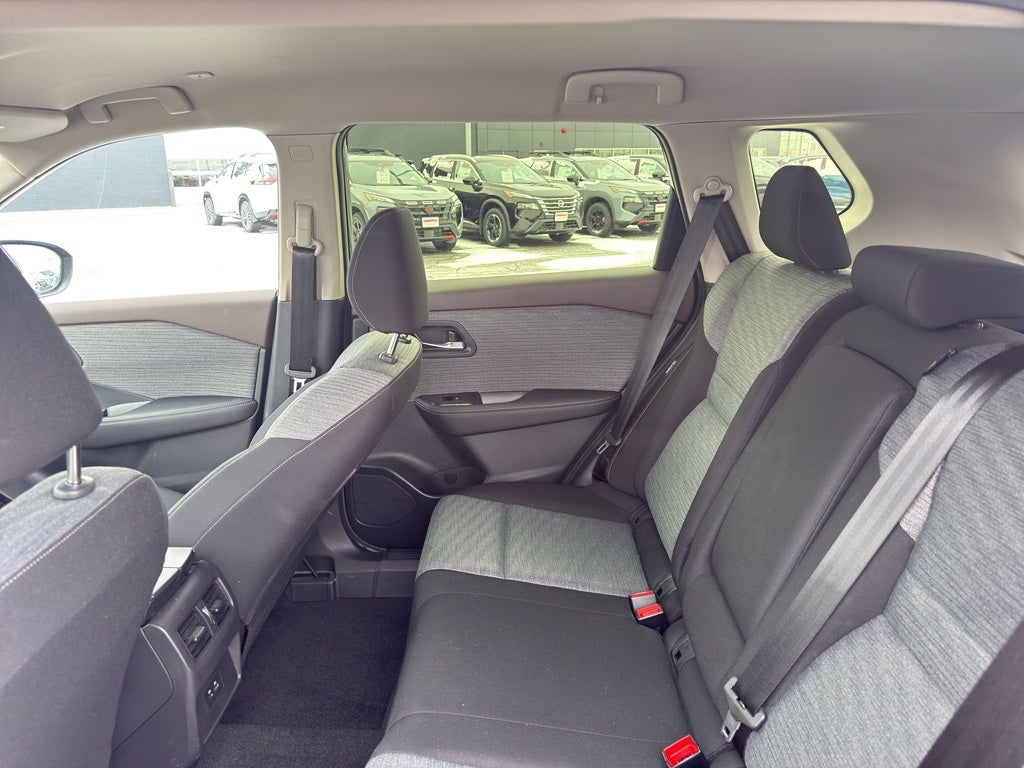 2023 Nissan Rogue AWD SV