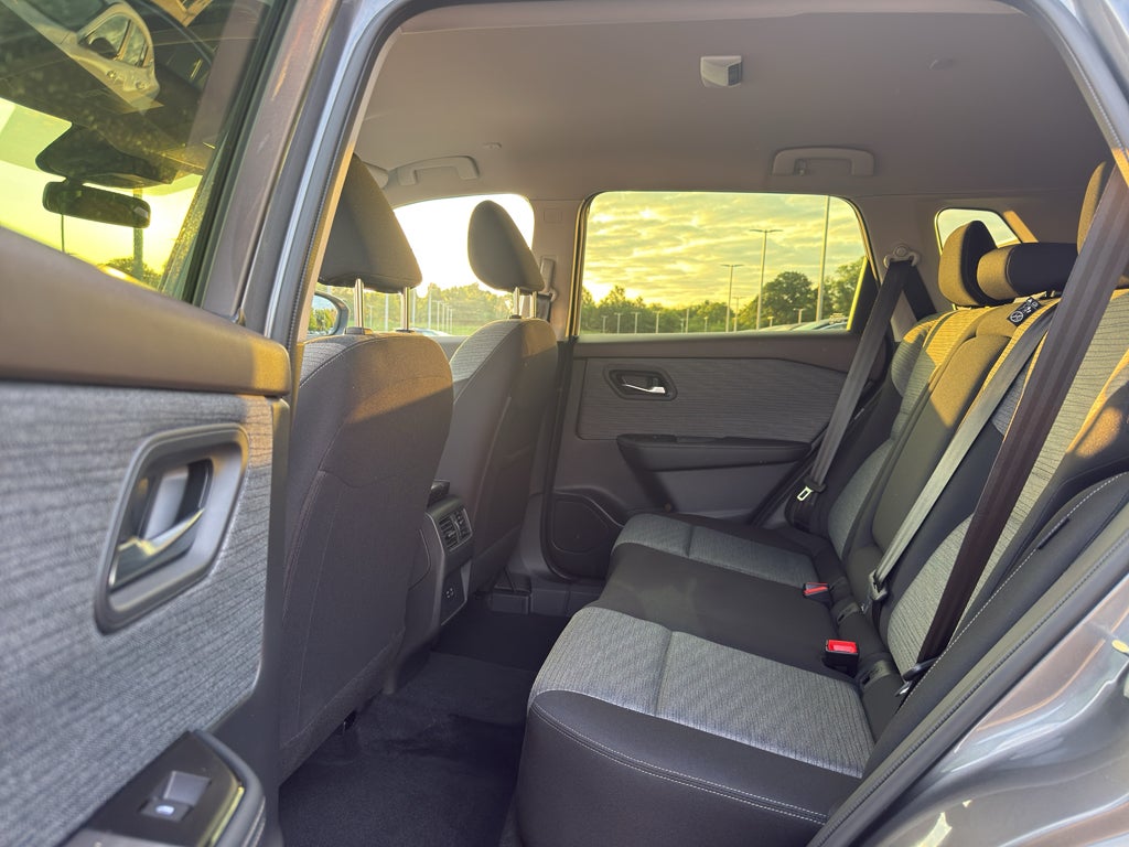 2023 Nissan Rogue AWD SV