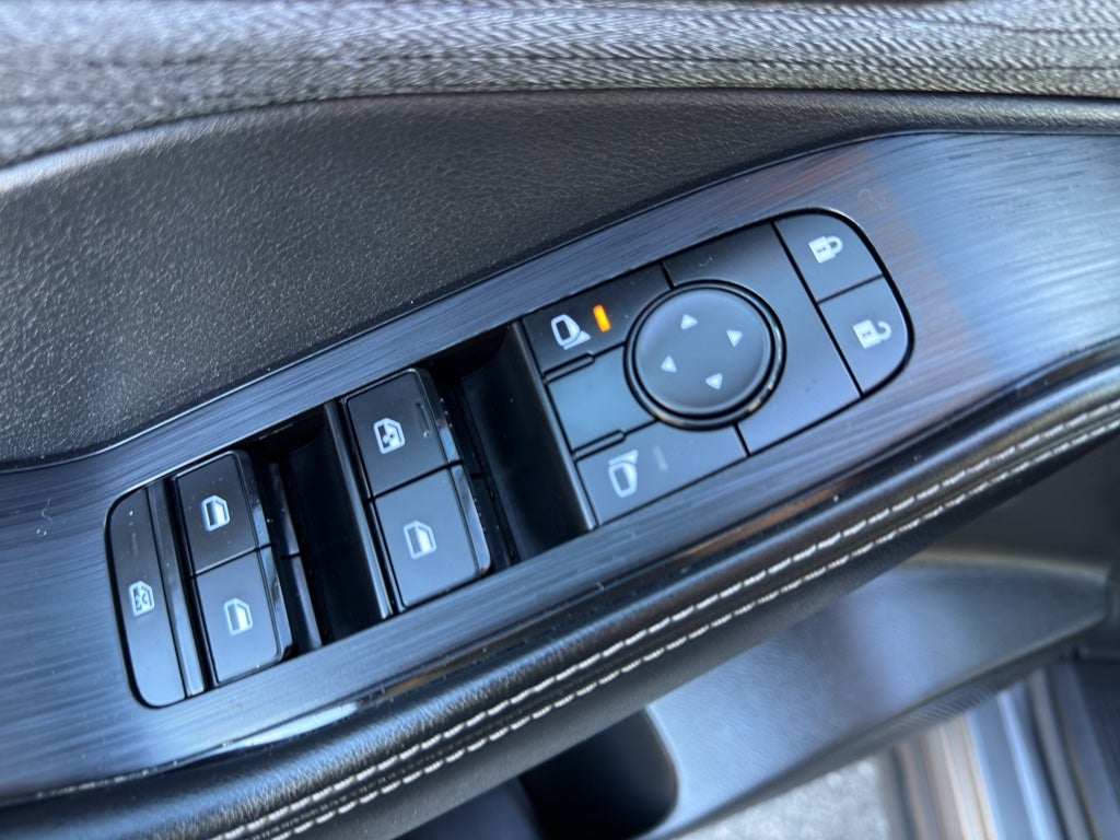 2023 Nissan Rogue AWD SV *Ltd Avail*