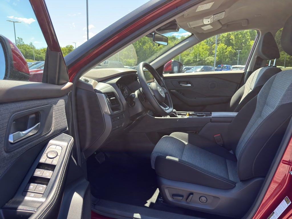 2023 Nissan Rogue AWD SV
