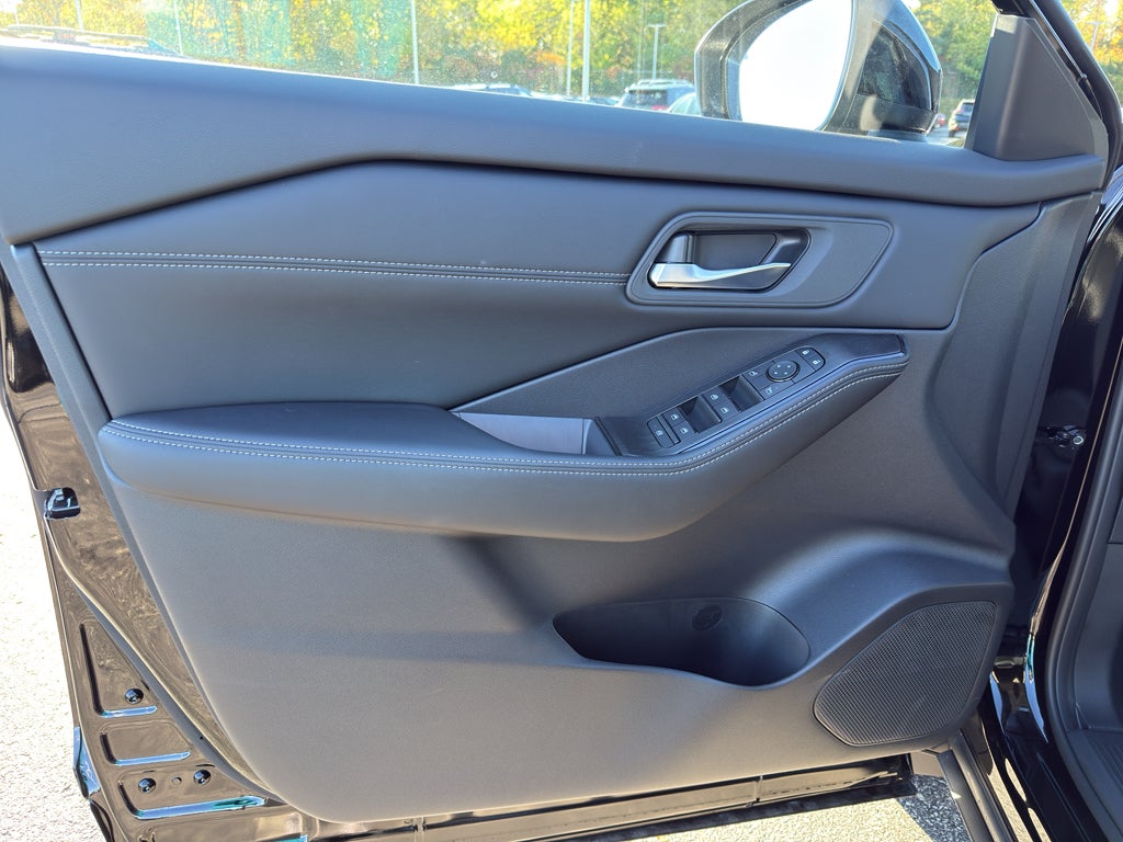 2026 Nissan Rogue AWD SV *Ltd Avail*