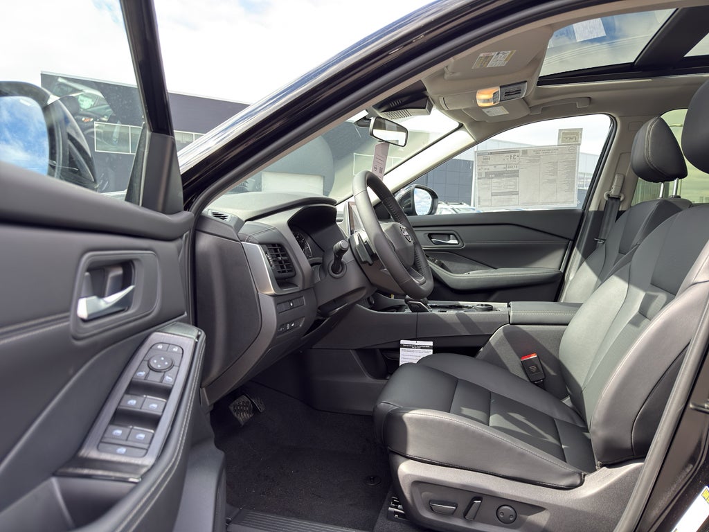 2026 Nissan Rogue 2026.5 AWD Dark Armor