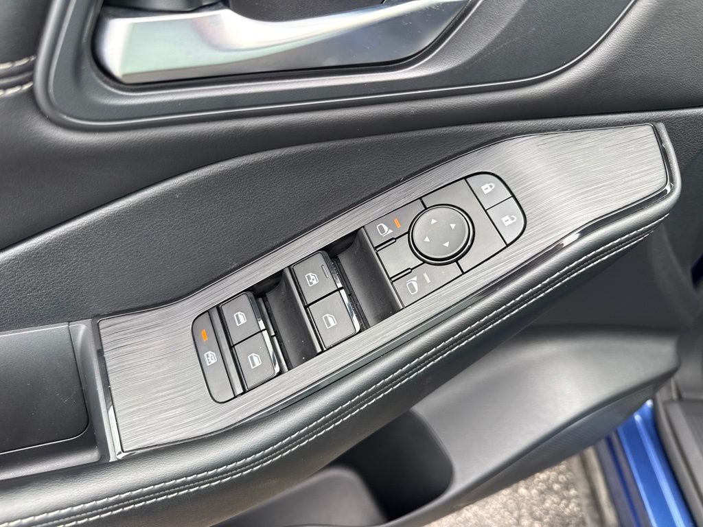 2023 Nissan Rogue AWD SV
