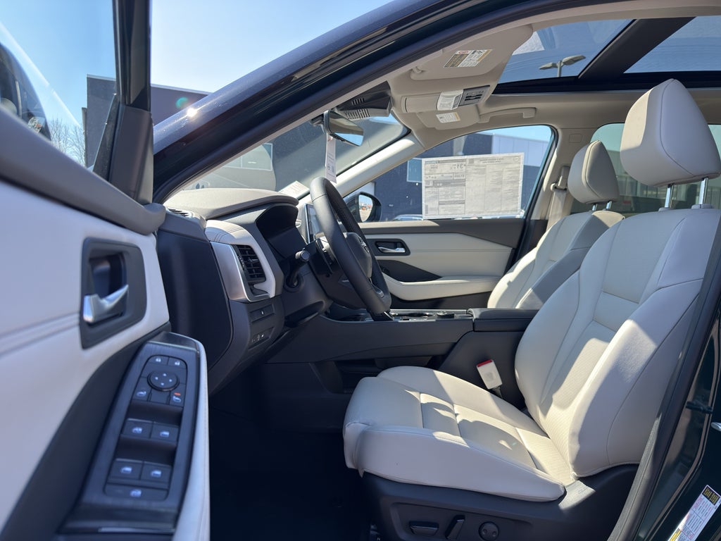 2026 Nissan Rogue 2026.5 AWD Dark Armor