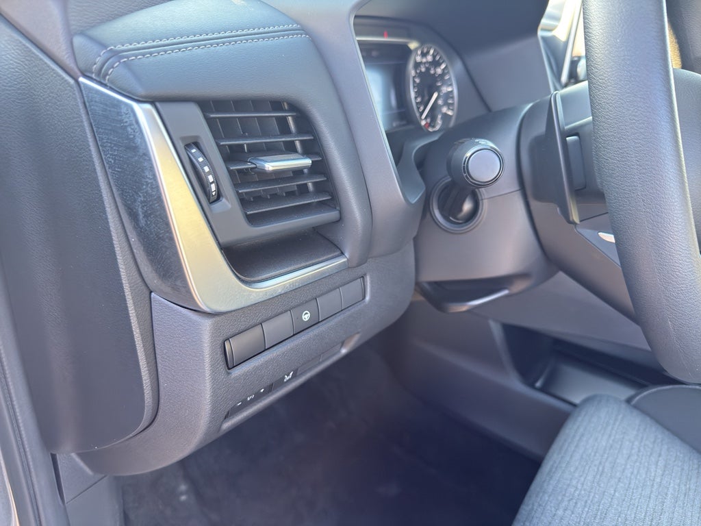 2023 Nissan Rogue AWD SV