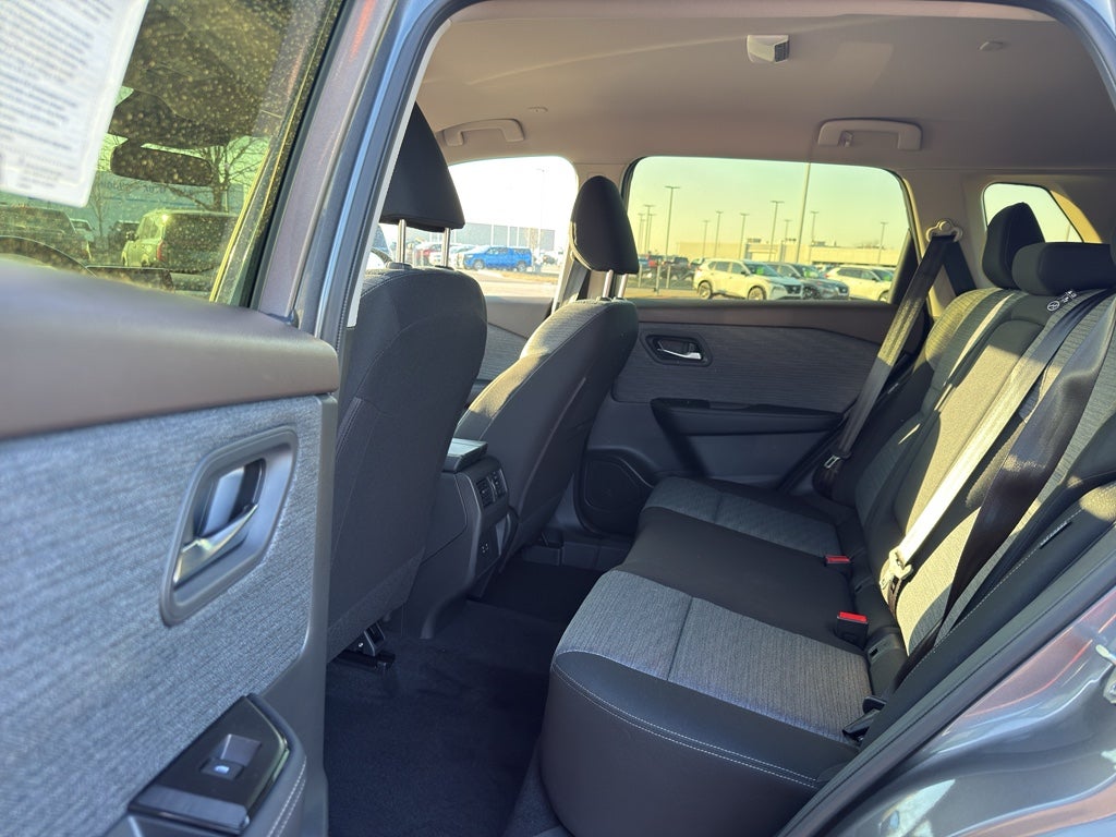 2023 Nissan Rogue AWD SV