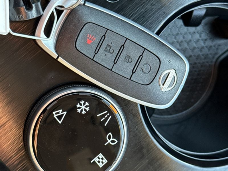 2023 Nissan Rogue AWD SV