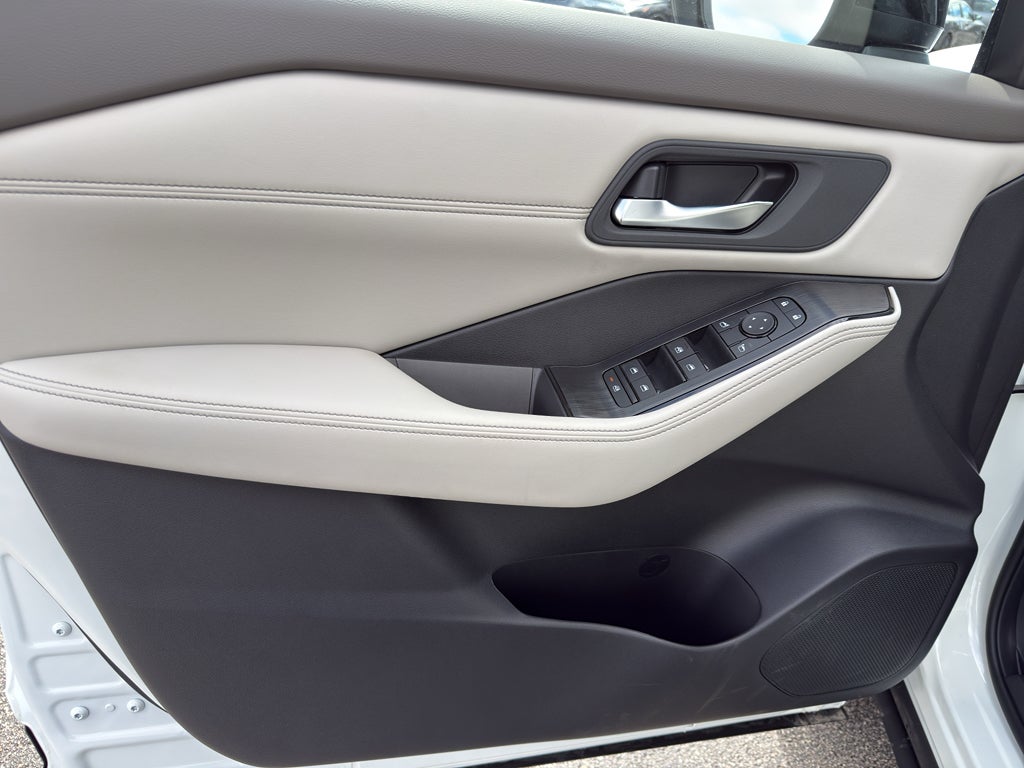 2026 Nissan Rogue 2026.5 AWD Dark Armor