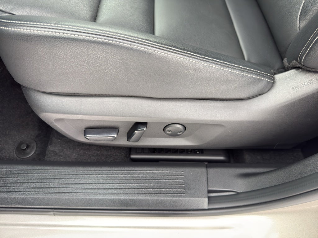 2025 Nissan Rogue AWD SL