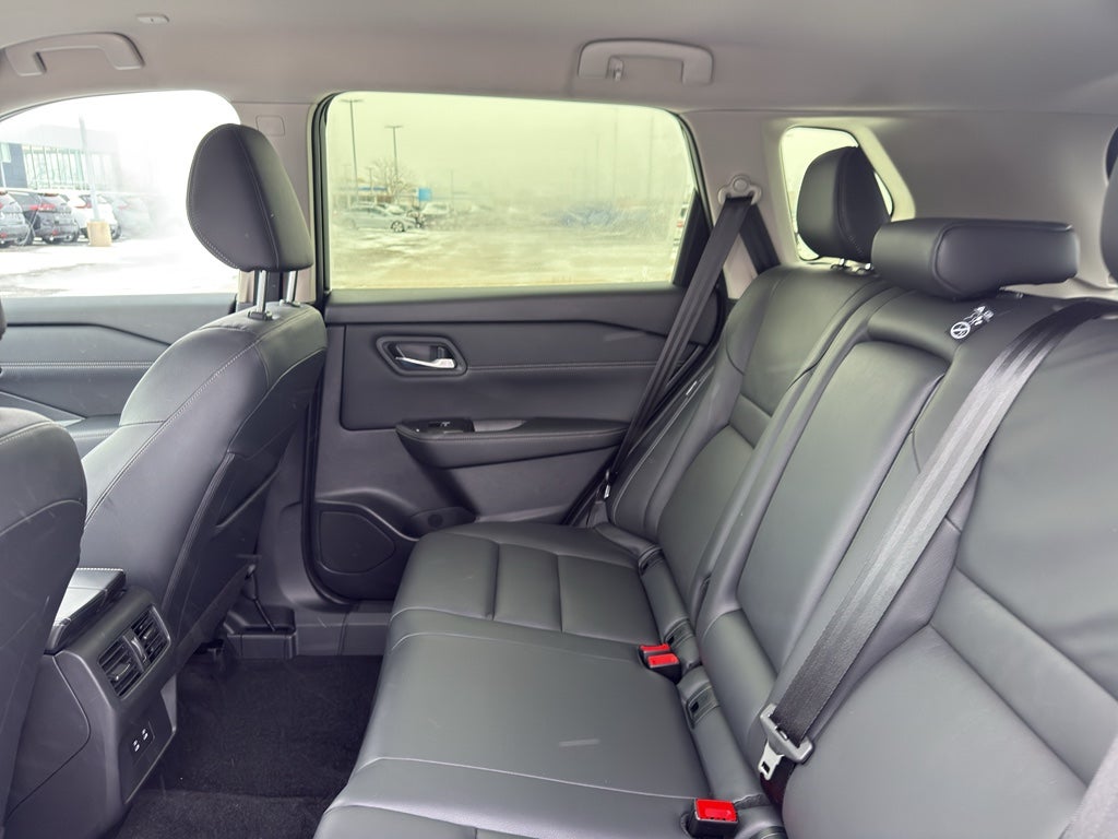 2025 Nissan Rogue AWD SL