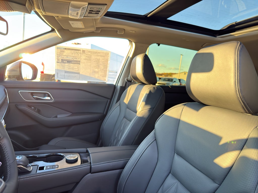 2026 Nissan Rogue AWD Platinum *Ltd Avail*