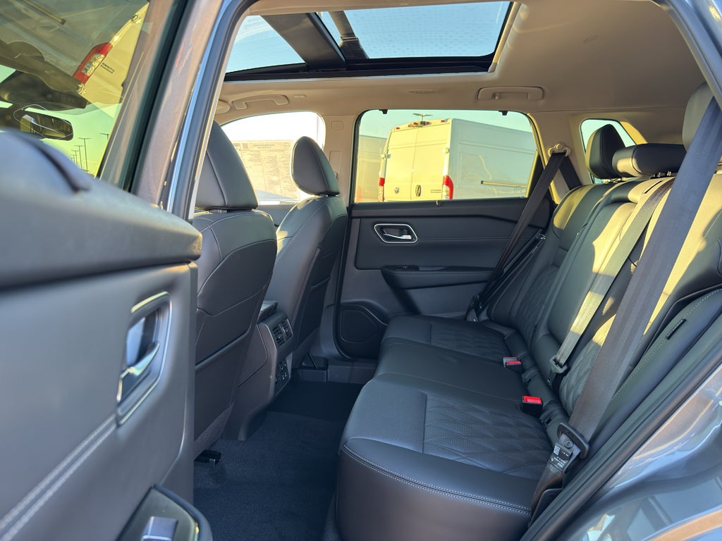 2026 Nissan Rogue AWD Platinum *Ltd Avail*