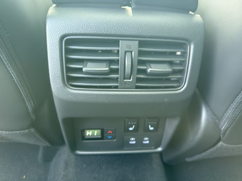 2026 Nissan Rogue AWD Platinum *Ltd Avail*